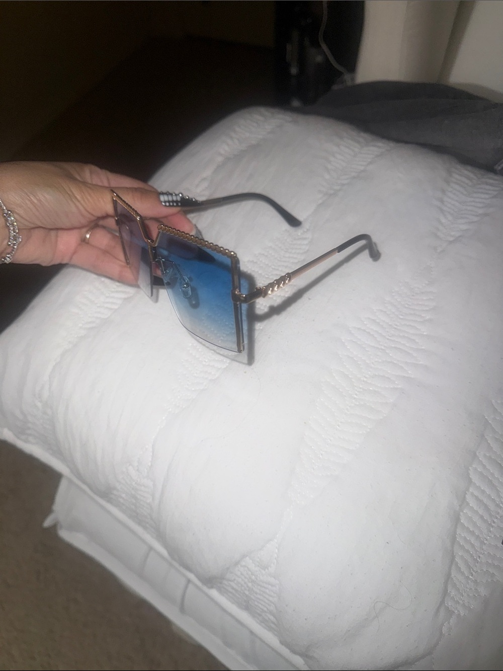Gold Frame Blue Gradient Rimless Shield Sunglasses - Picture 3 of 5
